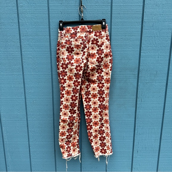 Pacsun 70’s flower pink and red jeans - Picture 4 of 5